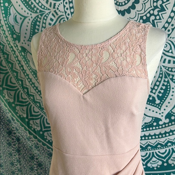 Elegant Lace Pink Dress - Picture 2 of 4